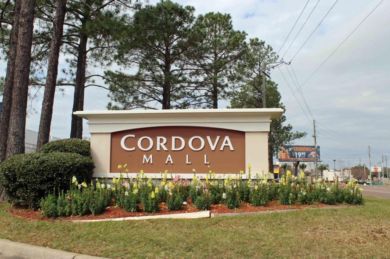 Cozy Comfortable & Convenient Pensacola
